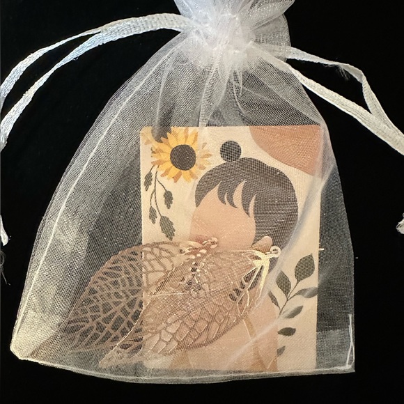 New! Leaf earrings - Picture 2 of 5